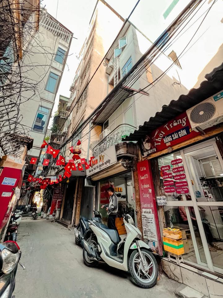 Nhà mặt ngõ Trường Chinh, Đống Đa, 45m² giá 13.3 tỷ - Tiềm năng kinh doanh vượt trội!