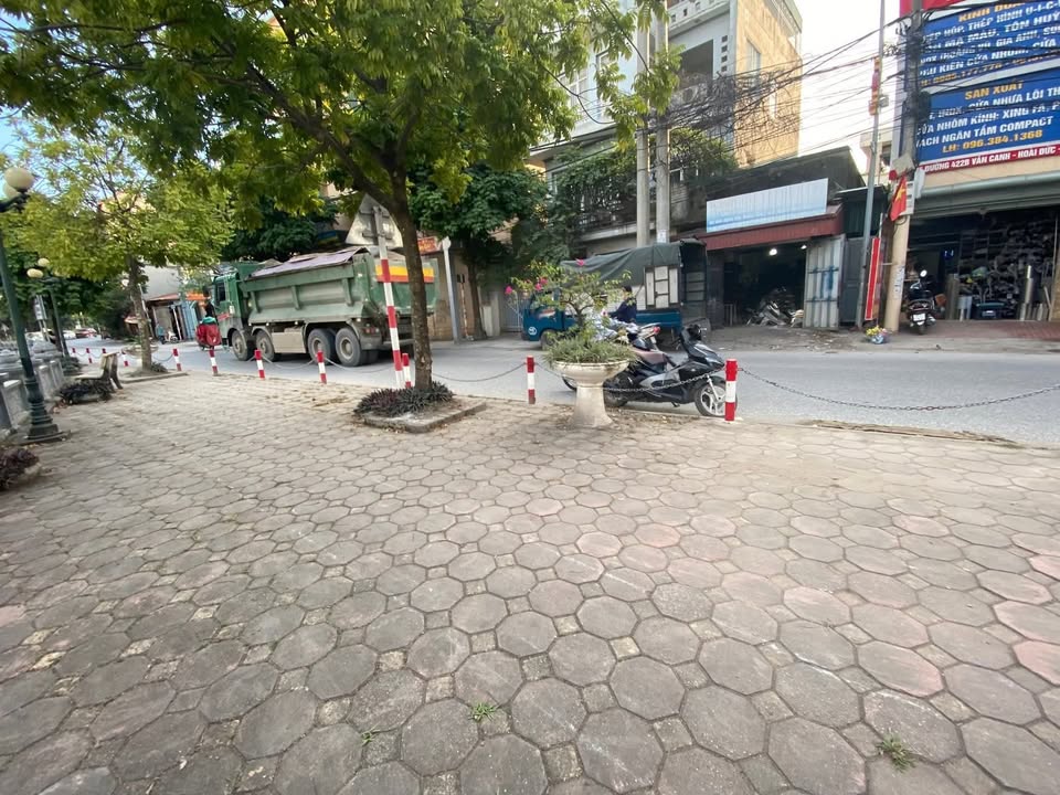 Nhà mặt phố Vân Canh, Hoài Đức 52m² giá 15.7 tỷ - Kinh doanh đa dạng ngay mặt tiền!