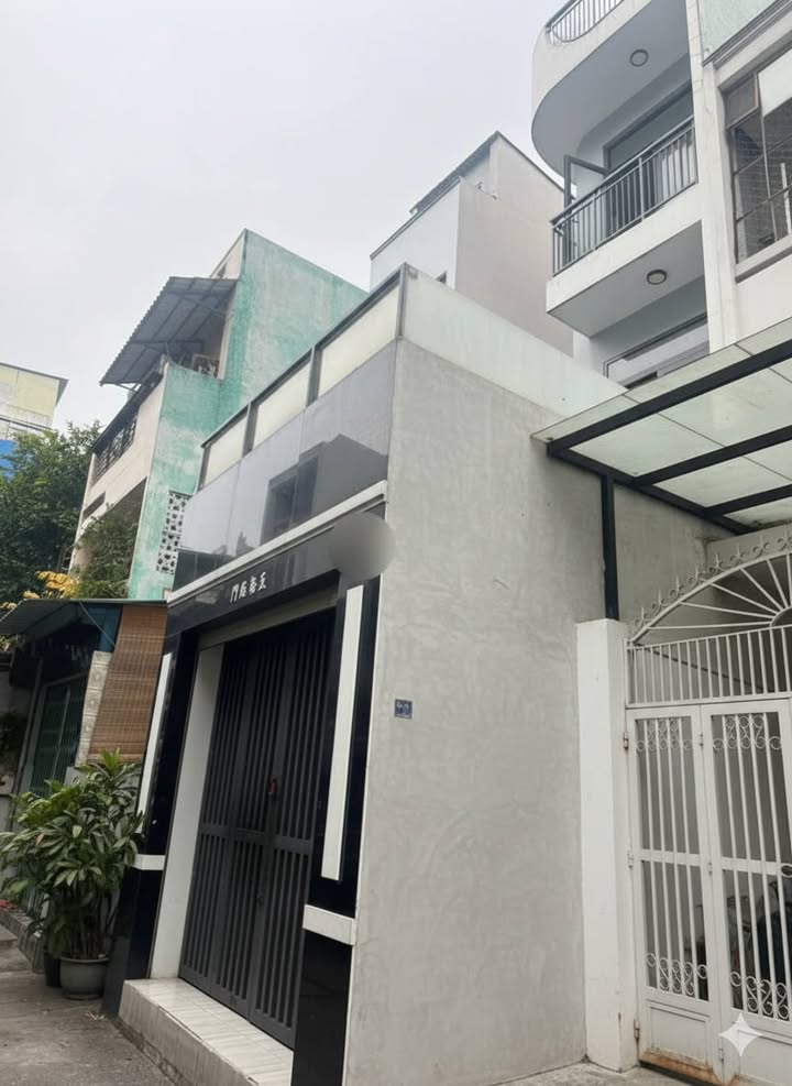 Nhà 4 tầng hẻm xe hơi Sư Vạn Hạnh Q10 54m² giá 7.99 tỷ - Nhà mới chính chủ!