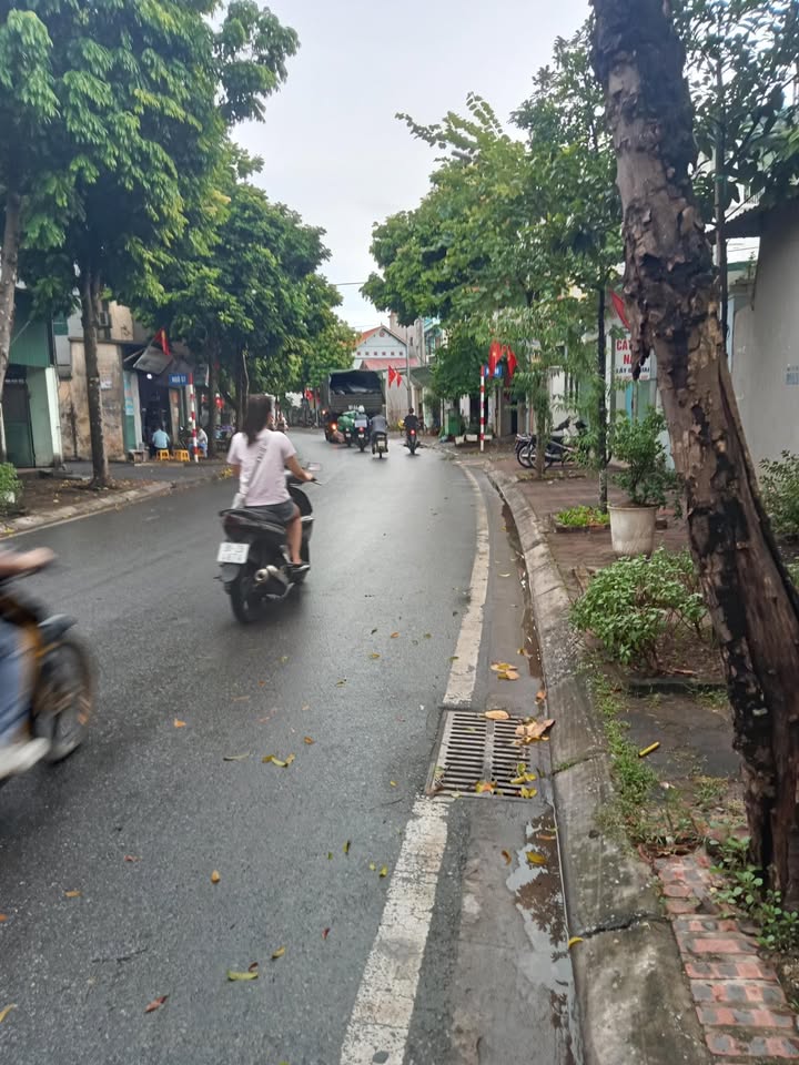 Bán mặt phố Nguyễn Quý Trị, Kiêu Kỵ - 120m² giá 9 tỷ - Sổ đỏ chính chủ, không quy hoạch!