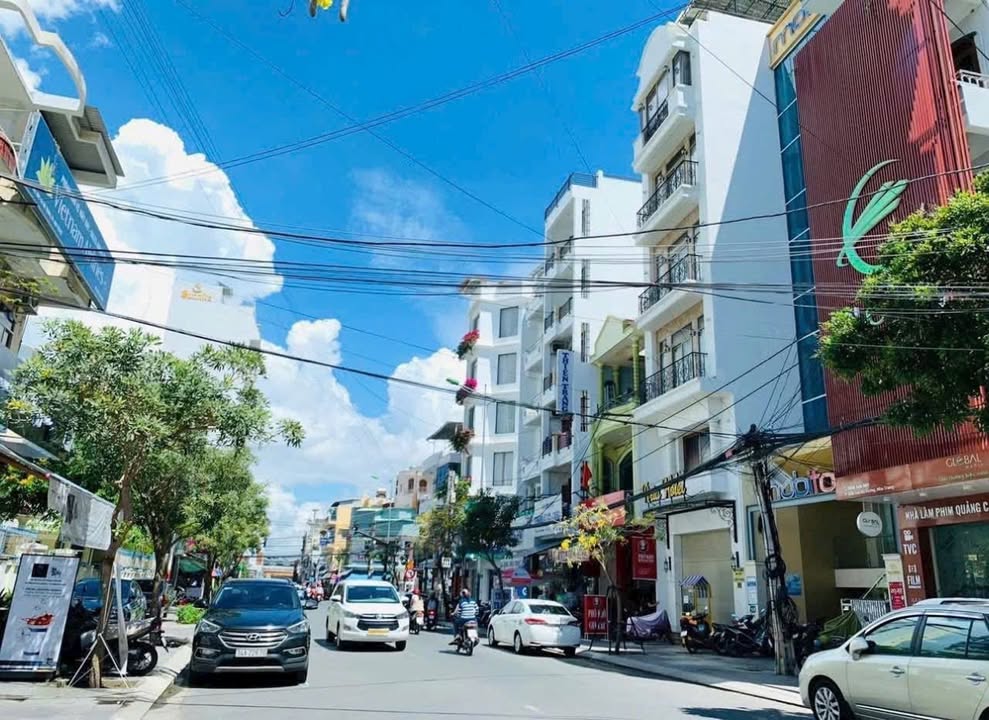 Nhà cho thuê 1 trệt 4 tầng đường Hai Bà Trưng 55m² giá 35 triệu - Vị trí trung tâm, thuận lợi kinh doanh!