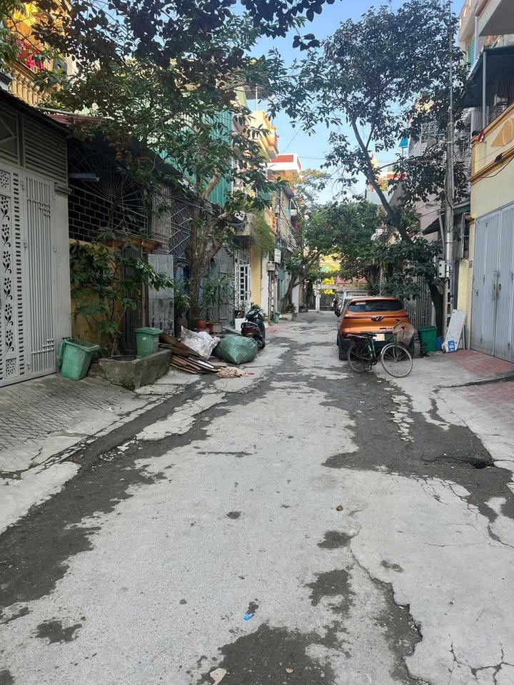 Nhà 3 tầng kiên cố Phú Sơn 70m² giá 3 tỷ - Đường ô tô tránh trước nhà!