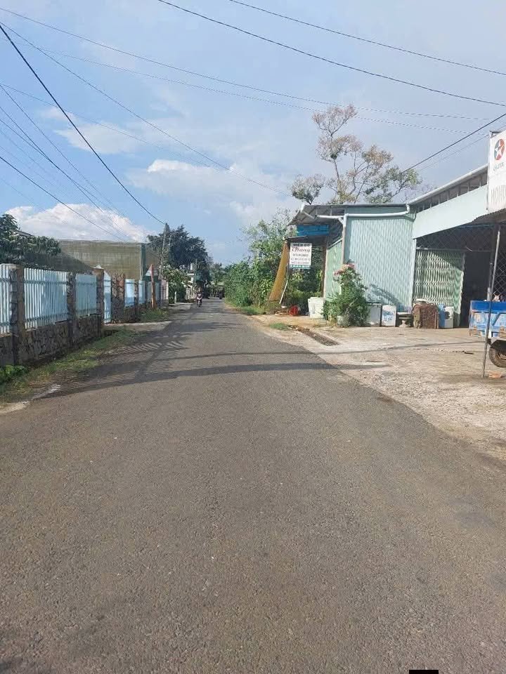 Bán đất tặng nhà cấp 4 hẻm 127 Phan Chu Trinh 234.6m² - Gần mọi tiện ích sống