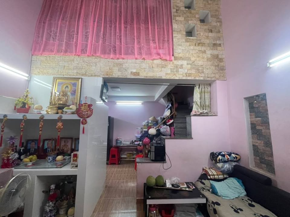 Nhà 2 mặt tiền Đoàn Văn Bơ 189m² giá 12 tỷ - Đầu tư sinh lời cao!