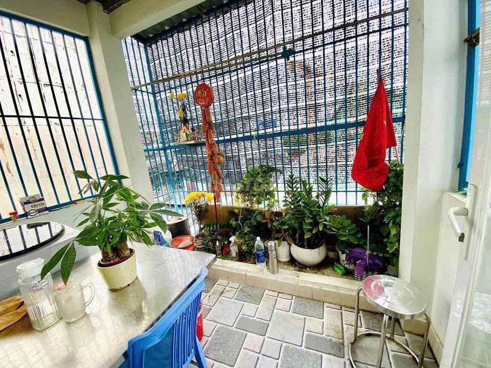 Nhà phố Huỳnh Tấn Phát, Quận 7, 31m² giá 3.99 tỷ - Nhà chắc chắn, sổ riêng, thương lượng