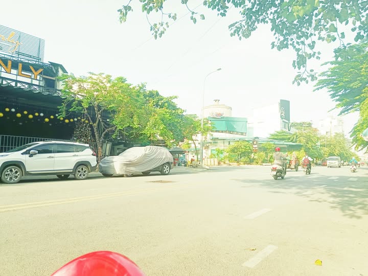 FrontHouse Nguyễn Giản Thanh Q.10 300m² - Vị trí kinh doanh đắc địa!