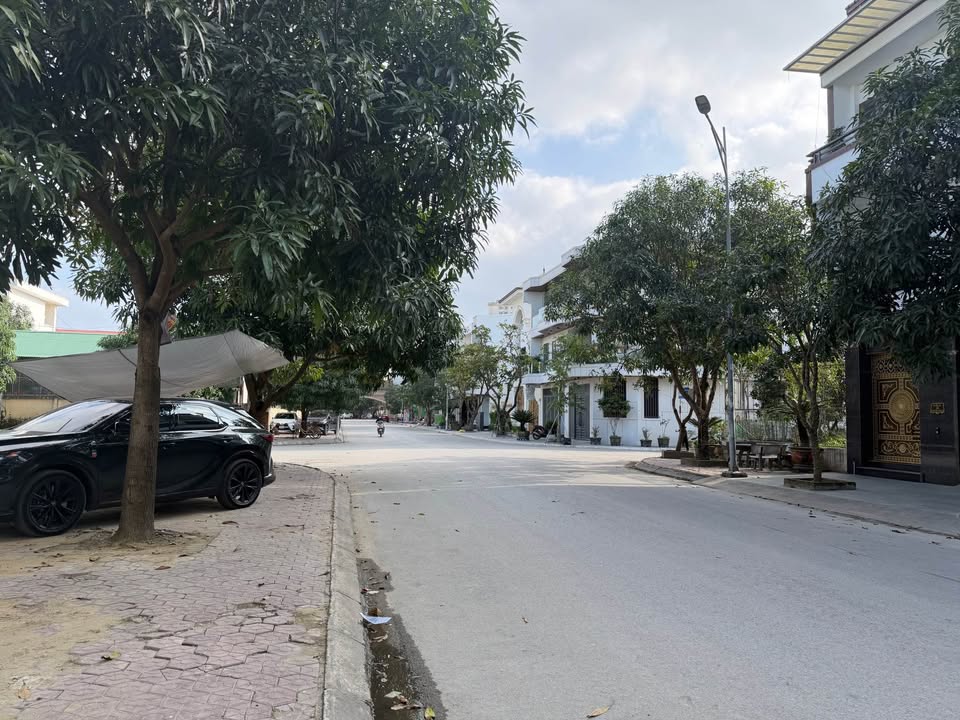 Nhà 3 tầng đường Chu Văn An, Vinh 130m² giá 13 tỷ - Chính chủ bán gấp!