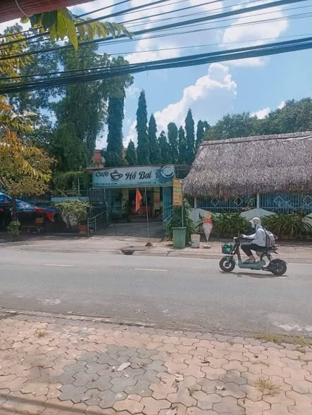 Nhà cấp 3 gác lửng tại trung tâm thị trấn Lạc Tánh - 170m² giá 3.5 tỷ - Kinh doanh lý tưởng!