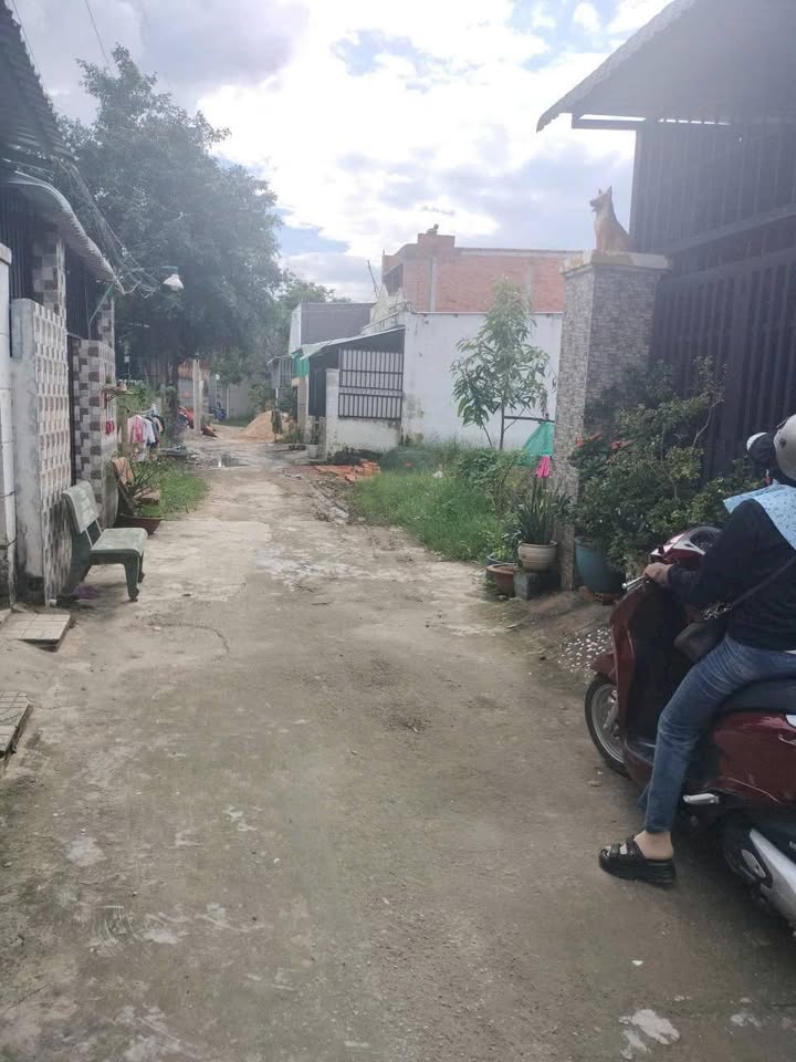 Đất nền Mỹ Hạnh, Long An 90m² giá 1.25 tỷ - Sổ hồng chính chủ, bớt nhẹ!