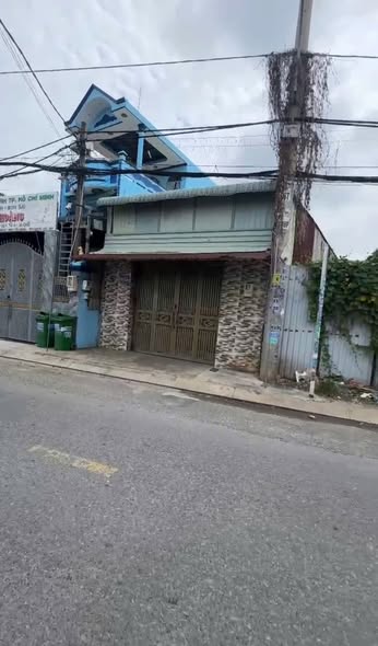 Nhà mặt tiền đường Nguyễn Ảnh Thủ, Hóc Môn 220m² giá 15 tỷ - Cơ hội đầu tư hấp dẫn!