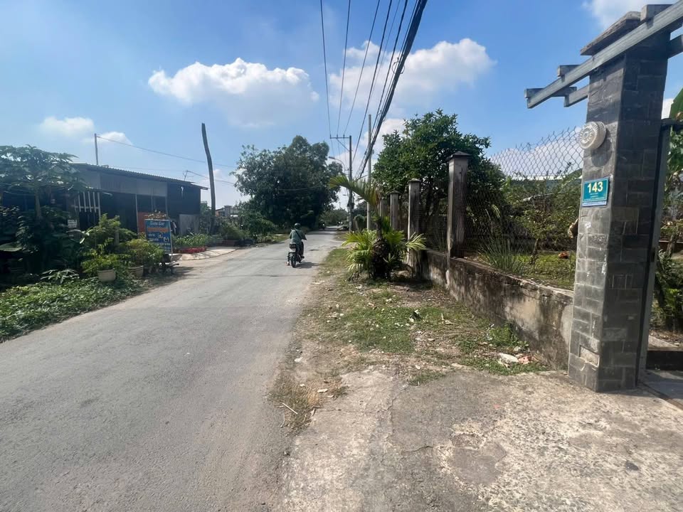 Nhà vườn mặt tiền nhựa Hương Lộ 11, Tân Quý Tây 770m² giá 5.6 tỷ - Đầu tư sinh lời ngay!
