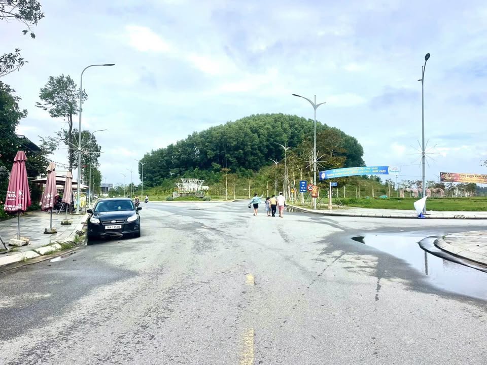 Đất biệt thự KDC 577 Quảng Ngãi 300m² giá chỉ 3 tỷ - Sang trọng đẳng cấp!