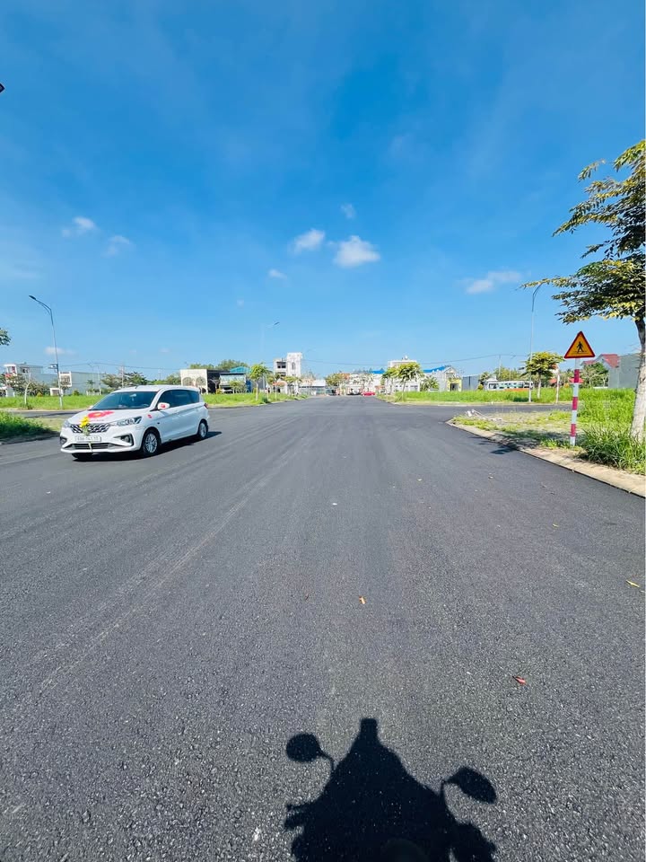 Đất nền Cà Mau 100m² giá 1.75 tỷ - Vị trí đắc địa ngay trung tâm!