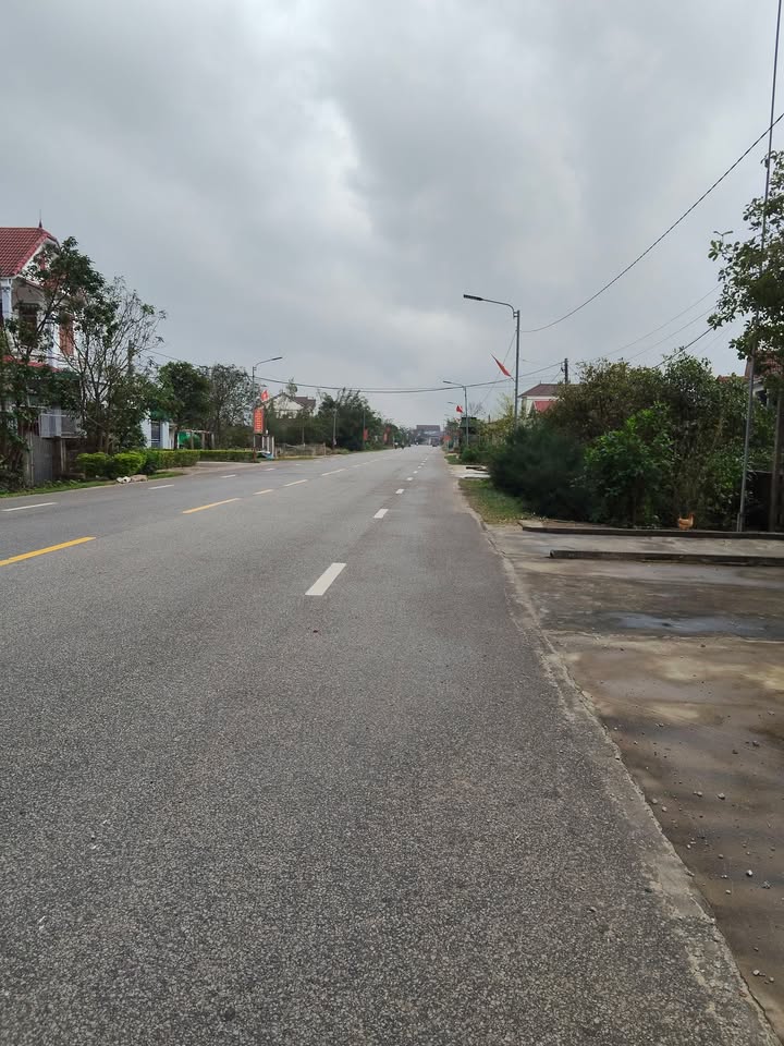 Đất thổ cư Cẩm Lĩnh 2600m² giá 1.9 tỷ - Cơ hội đầu tư hấp dẫn!