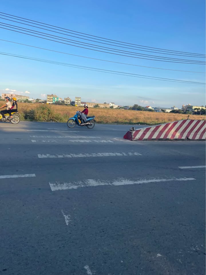 Đất mặt tiền kinh doanh ĐT 747, Tân Uyên 405m² giá chỉ 5 tỷ - Đầu tư sinh lời cao!