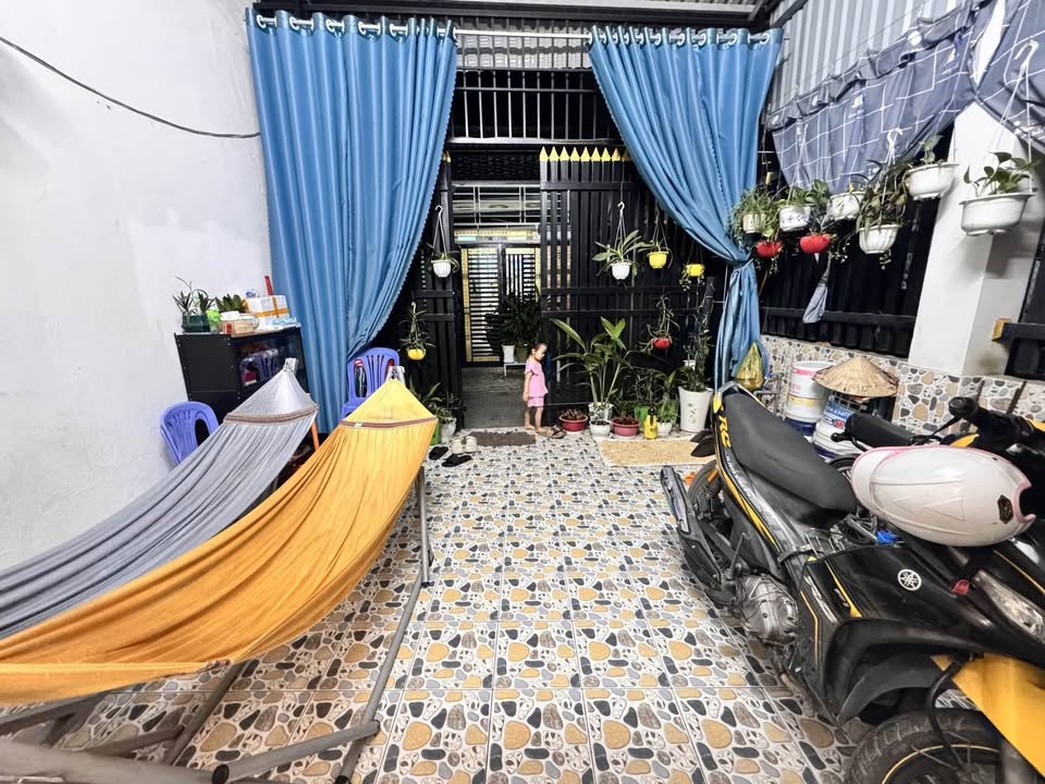 Nhà 1 trệt 1 lầu tại Dĩ An 84m² giá 4.25 tỷ - Sẵn sàng vào ở ngay!