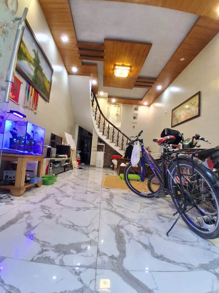 Nhà 3 tầng mặt ngõ Lê Lai, Hải Phòng 45m² giá 2.8 tỷ - Đầu tư sinh lời hấp dẫn!