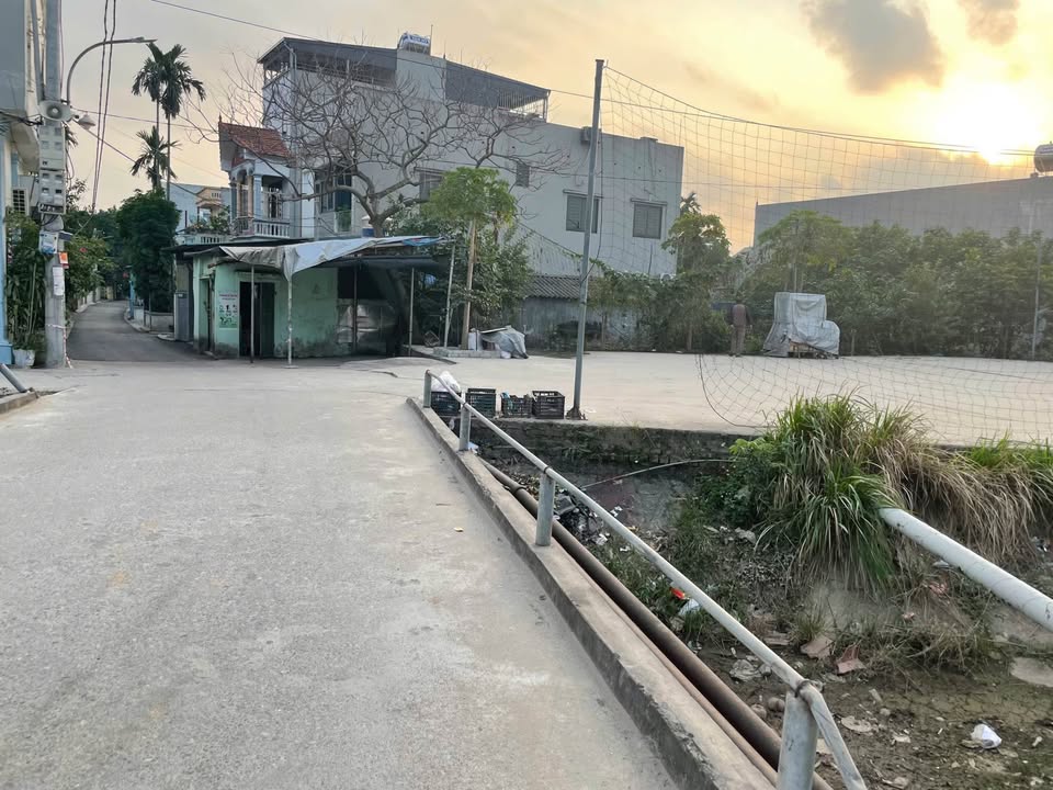 Đất Lô Góc Uy Nỗ Đông Anh 75m² giá 5 tỷ - Cơ hội đầu tư lý tưởng!