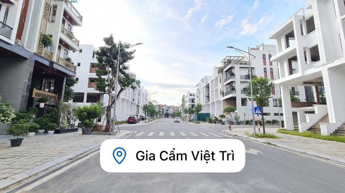 Townhouse tại Trung tâm tin học Gia Cẩm, TP Việt Trì, 122m² giá 10 tỷ - Nhà xây thô 4 tầng hướng Tây Nam!