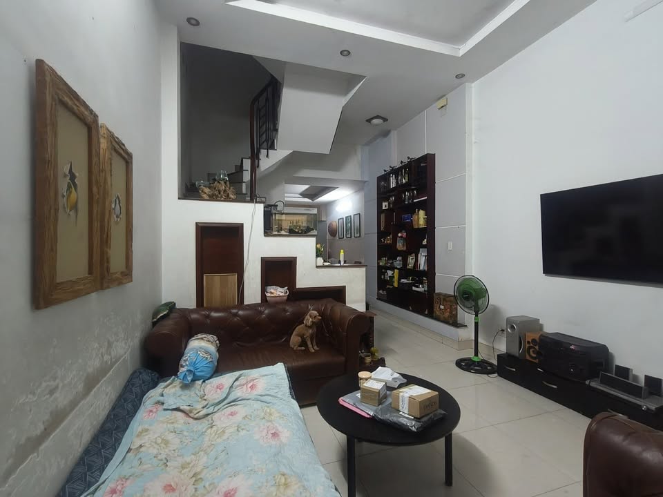 Nhà 3 Tầng Bình Trưng Đông 94m² giá 8 tỷ - Khu dân cư an ninh, gần trung tâm!