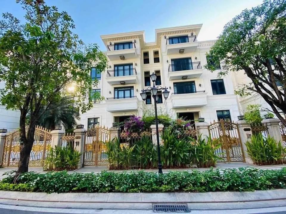 Biệt thự Ba Son - Trung tâm Quận 1, 225m² giá 230 tỷ - Cơ hội đầu tư cực hiếm!