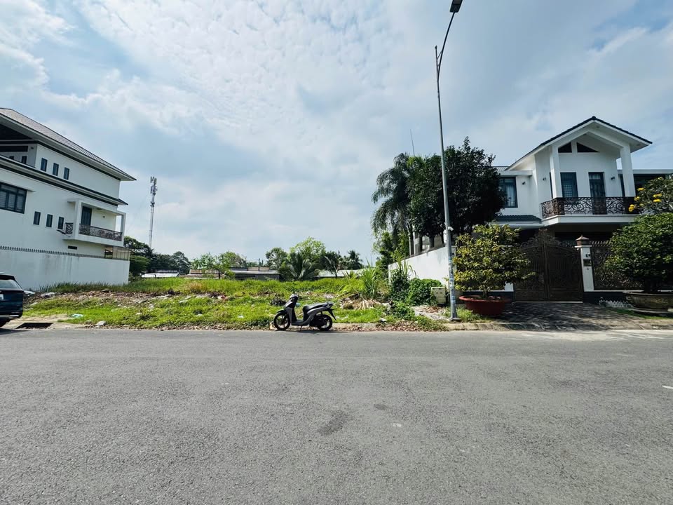 Đất nền biệt thự KDC Nam Long Cần Thơ 224.75m² giá 9 tỷ - Pháp lý sổ hồng