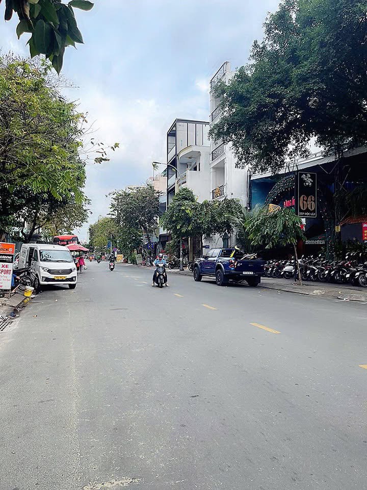 Nhà mặt tiền Độc Lập, Tân Phú 42m² giá 6.4 tỷ - Kinh doanh sầm uất!