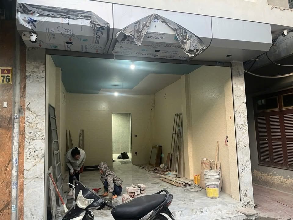 Mặt bằng kinh doanh cho thuê Ngõ 323 Trần Đại Nghĩa, 30m² - Vị trí thuận tiện, nhu cầu cao!