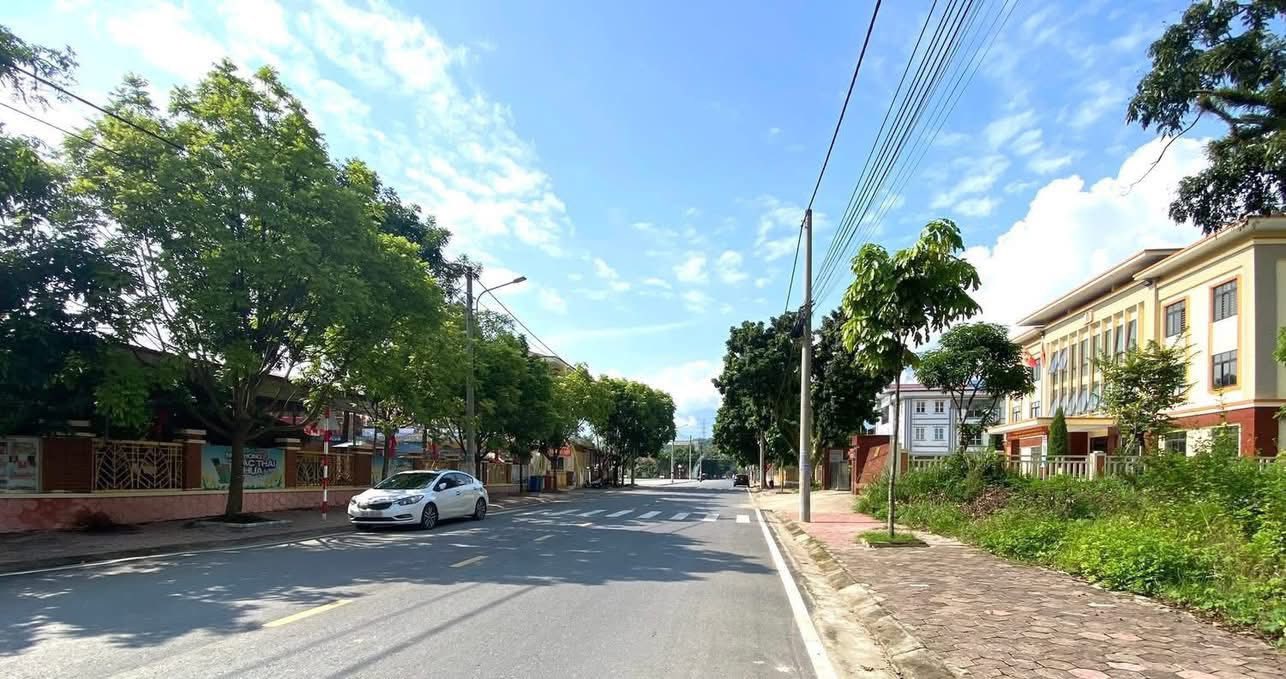 Đất nền phường Cam Đường, Lào Cai 102m² giá 1.7 tỷ - Vị trí đắc địa cho kinh doanh!