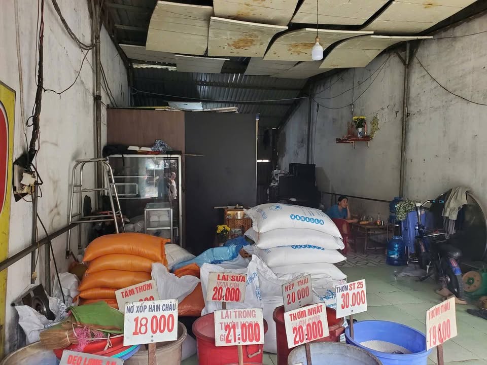 Nhà mặt tiền chợ Kính, Dĩ An 100m² giá 2.5 tỷ - Đầu tư sinh lời ngay!