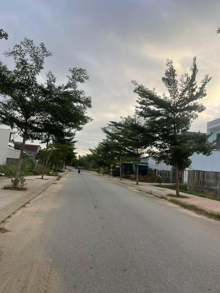 Đất nền Châu Ổ, Bình Sơn, 100m² giá 1.09 tỷ - Sổ đỏ chính chủ!