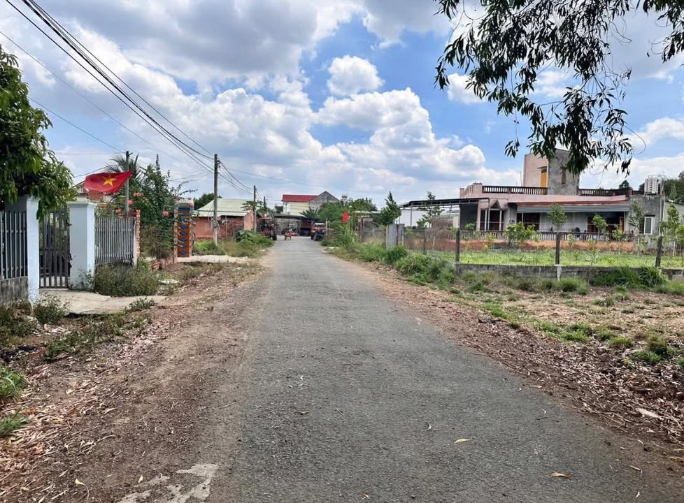 Đất thổ cư 175m² tại Kp.4, P.Hắc Dịch, Phú Mỹ chỉ 1 tỷ - Cơ hội đầu tư hấp dẫn!