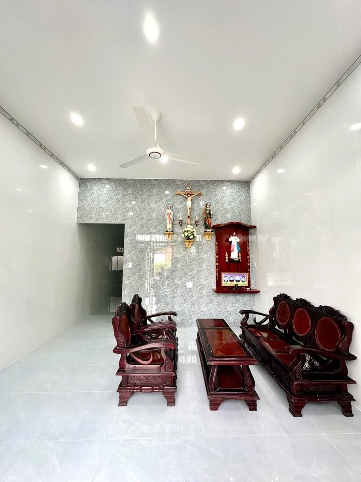 Nhà mới gần Trường Lê Hồng Phong, Hố Nai 78m² giá 1.45 tỷ - Đầu tư lý tưởng!