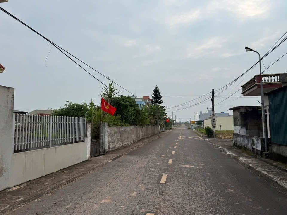 Nhà 1 tầng Đông Hoàng, Tiền Hải 100m² giá thỏa thuận - Kinh doanh sầm uất!