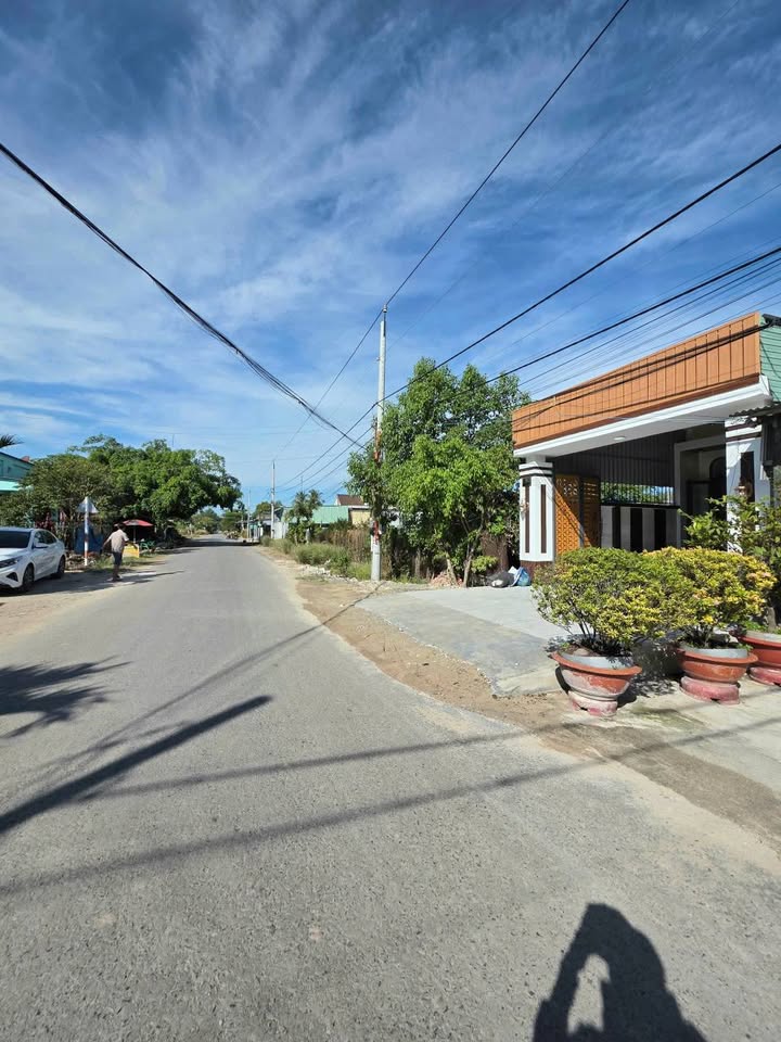 Nhà mới hoàn thiện phố Ninh Thạnh Tây Ninh 160m² giá 1.75 tỷ - Thiết kế hiện đại, tiện nghi đầy đủ!