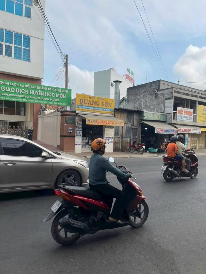 FrontHouse Lý Thường Kiệt Hóc Môn 243m² giá 26 tỷ - Vị trí đắc địa, thương lượng tốt!