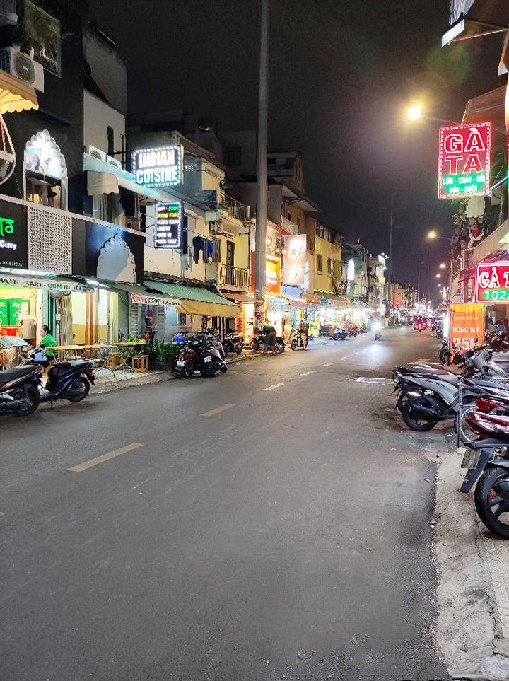 FrontHouse Nguyễn Thượng Hiền, Quận 3, 20m² giá chỉ 5 tỷ - Kinh doanh đỉnh cao!