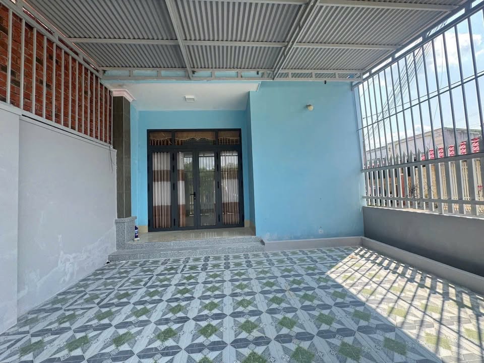 Nhà góc 2 mặt tiền Huỳnh Công Nghệ, Tây Ninh 109m² giá 1.35 tỷ - Nhà mới vào ở ngay!