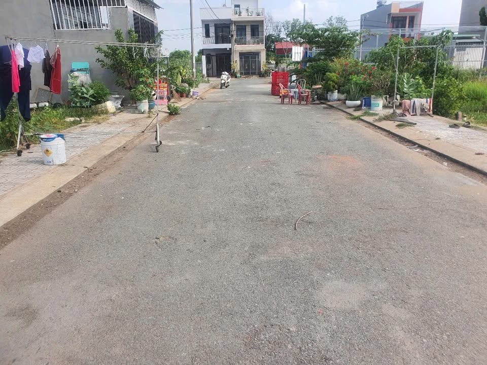 Đất nền phường Long Phước 56.8m² giá 2.25 tỷ - Sổ hồng chính chủ, đầu tư lý tưởng!