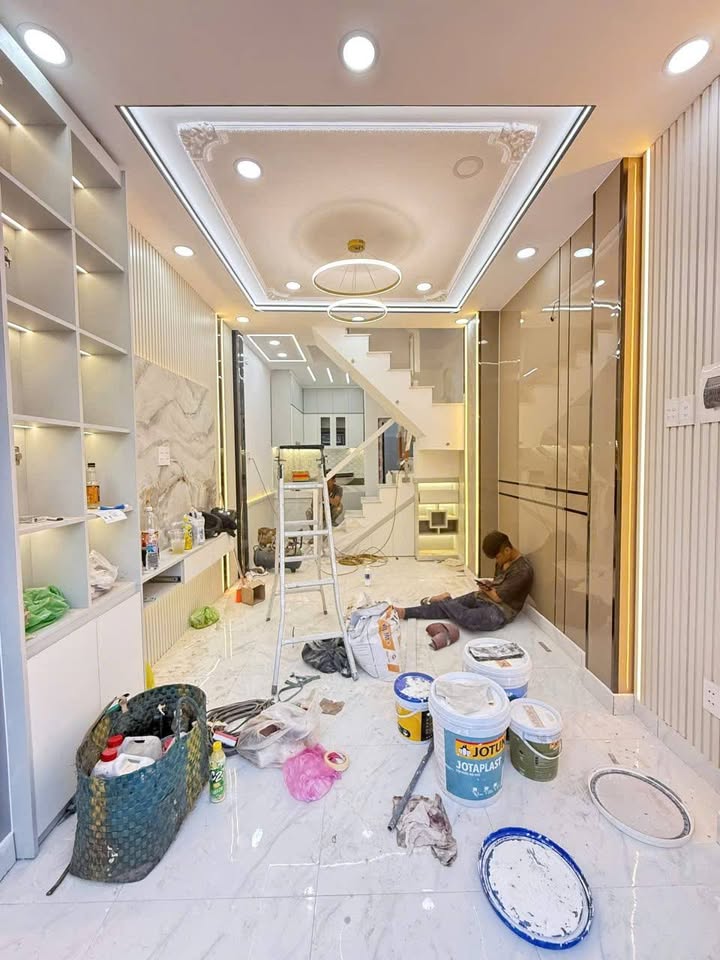 Nhà 2 Lầu 4 Phòng Ngủ Phú Xuân Nhà Bè 24m² giá 1.68 tỷ - Full nội thất lung linh!