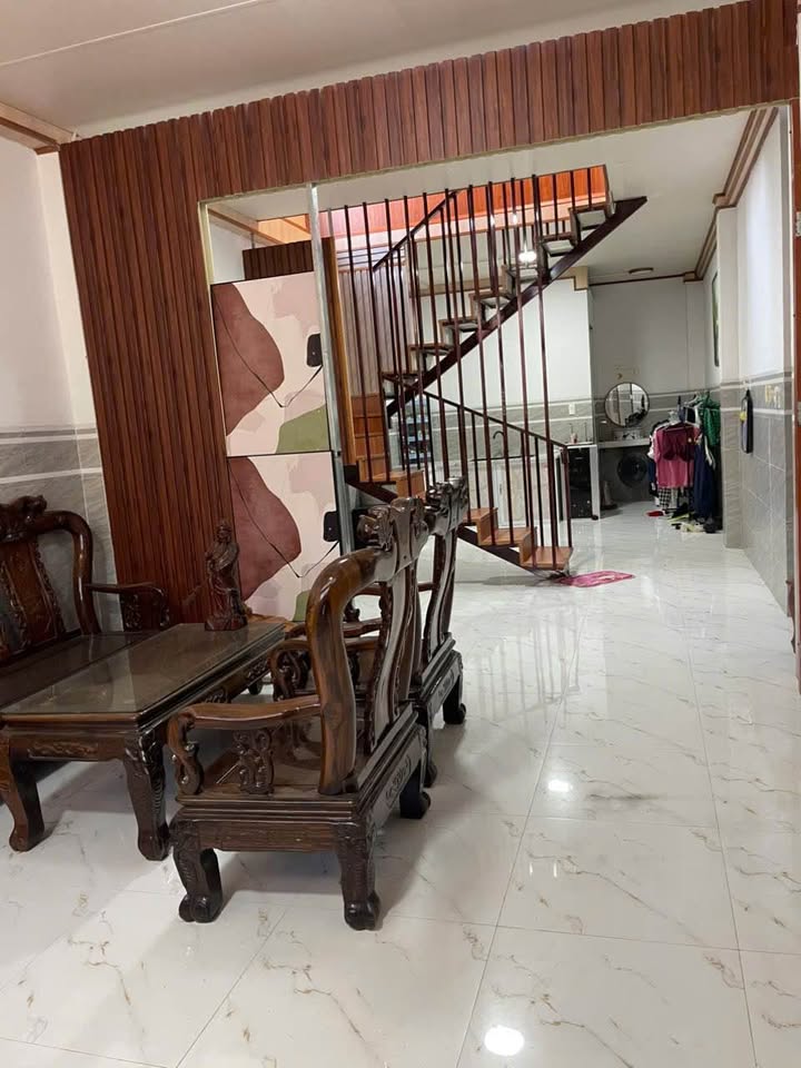 Nhà mới đường Nguyễn Trãi, Kon Tum 56m² giá 1.3 tỷ - Sổ hồng chính chủ, full thổ cư!