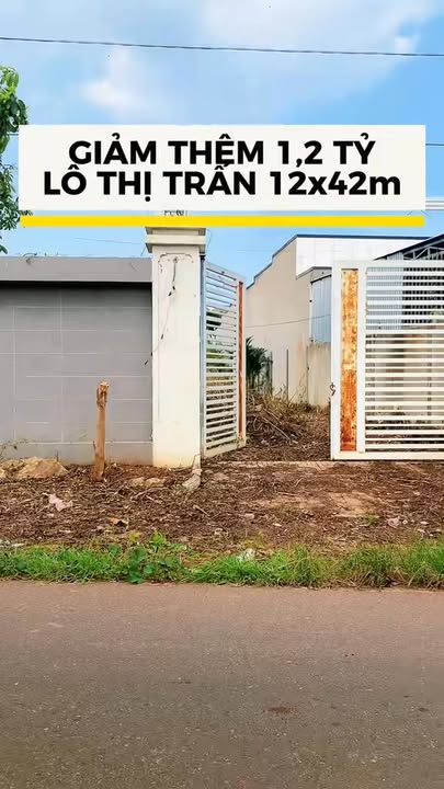 Đất ở Đô Thị Thị Trấn Đất Đỏ 509m² giá 4.6 tỷ - Giảm ngay 1.2 tỷ!