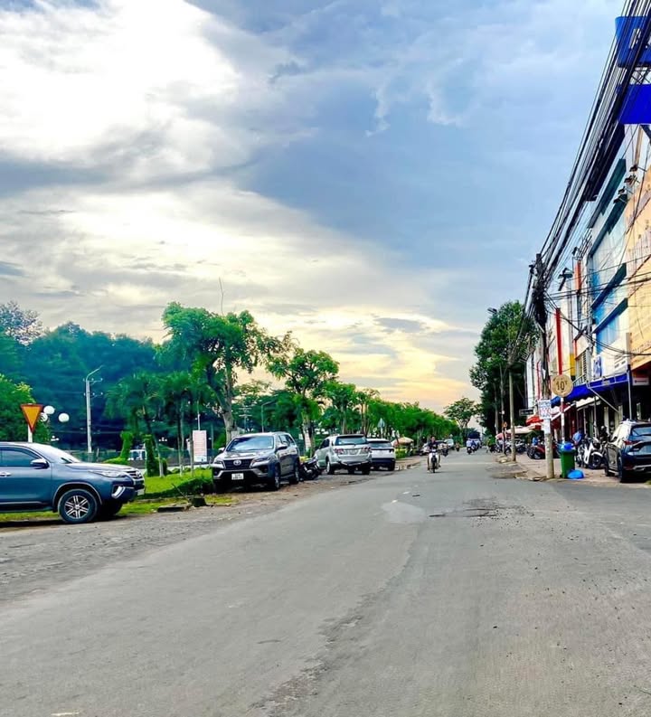 Cho thuê mặt bằng 700m² Trảng Bom - Thích hợp cho ngân hàng, phòng khám, spa!