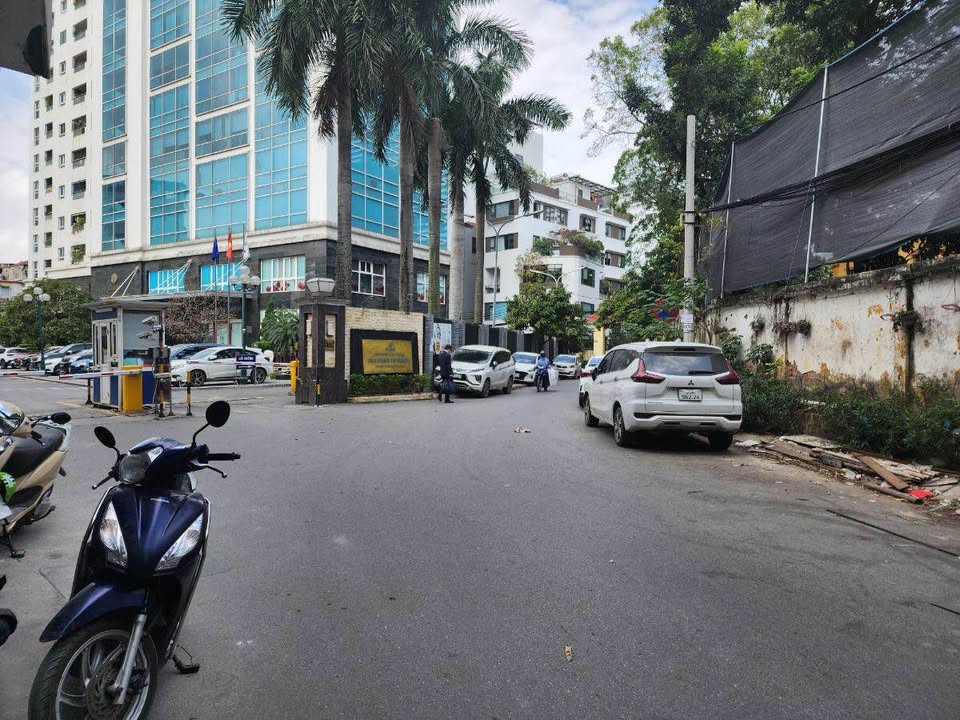 Nhà mặt phố Xã Đàn Đống Đa 52m² giá thỏa thuận - Kinh doanh sầm uất!