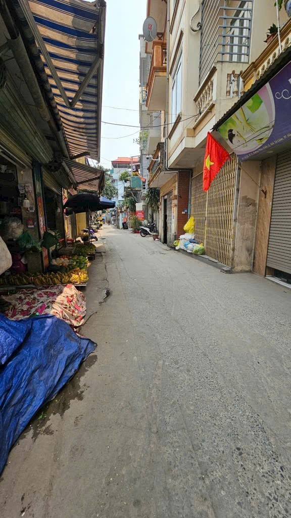 Nhà phố Cầu Diễn, Từ Liêm, 62m² giá 11 tỷ - Lô góc, ô tô gần!