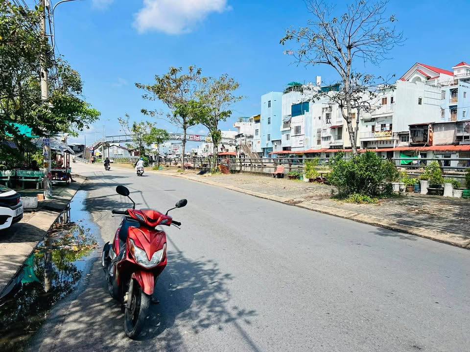 Bán nhà mặt tiền đường Trương Phùng Xuân, phường 8, Cà Mau - Diện tích 189m², giá 3.8 tỷ - Vị trí đắc địa!