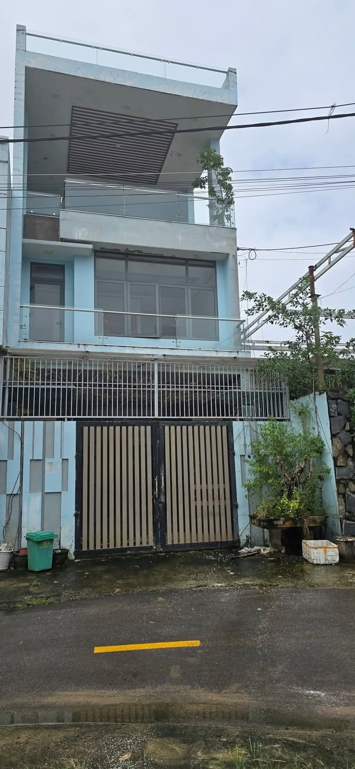 Nhà bán chính chủ tại đường Nguyễn Bá Ngọc, Đà Nẵng 160m² - Phong thủy tốt, không gian sống lý tưởng!