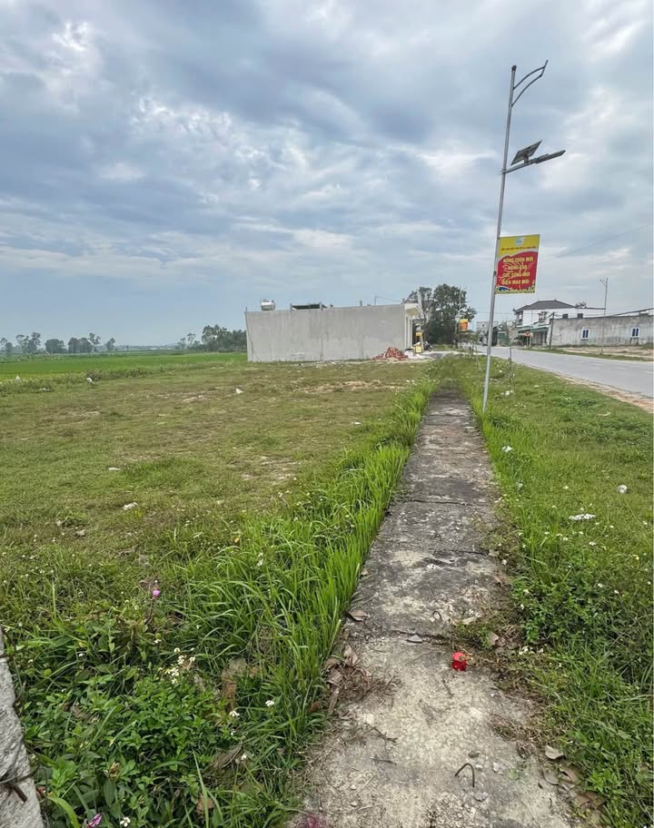 Đất nền Nghi Kiều 204m² giá 4.09 tỷ - Mặt tiền rộng, gần chợ!