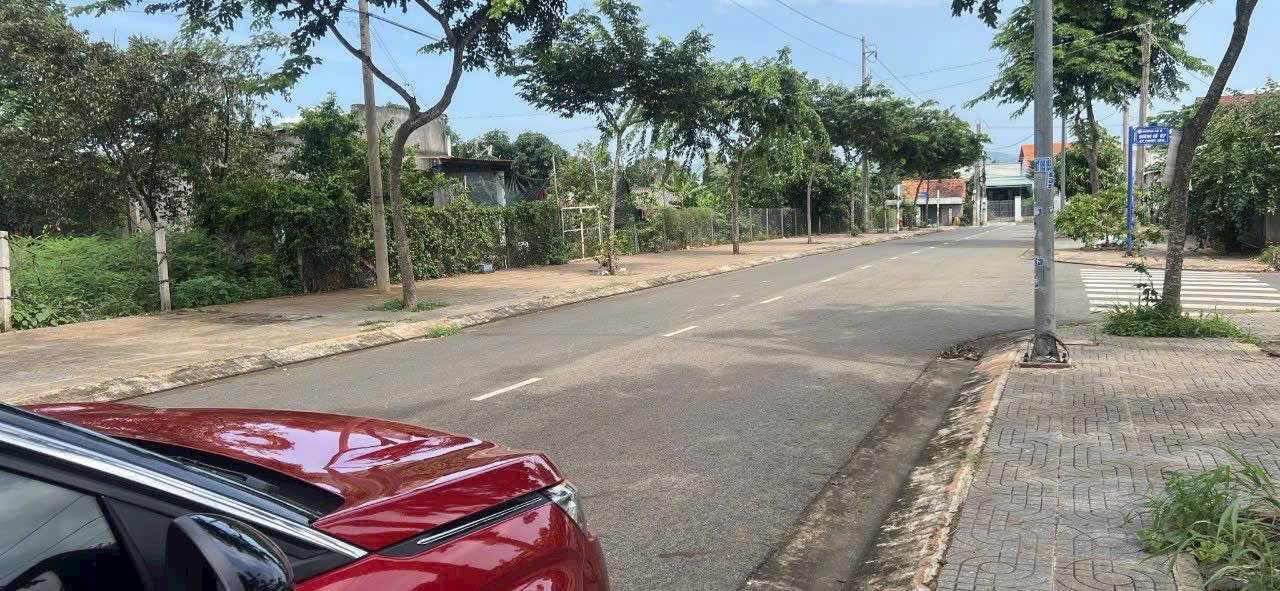 Đất nền Bà Rịa - Vũng Tàu 304m² giá 2.5 tỷ - Mặt tiền đường nhựa lớn!