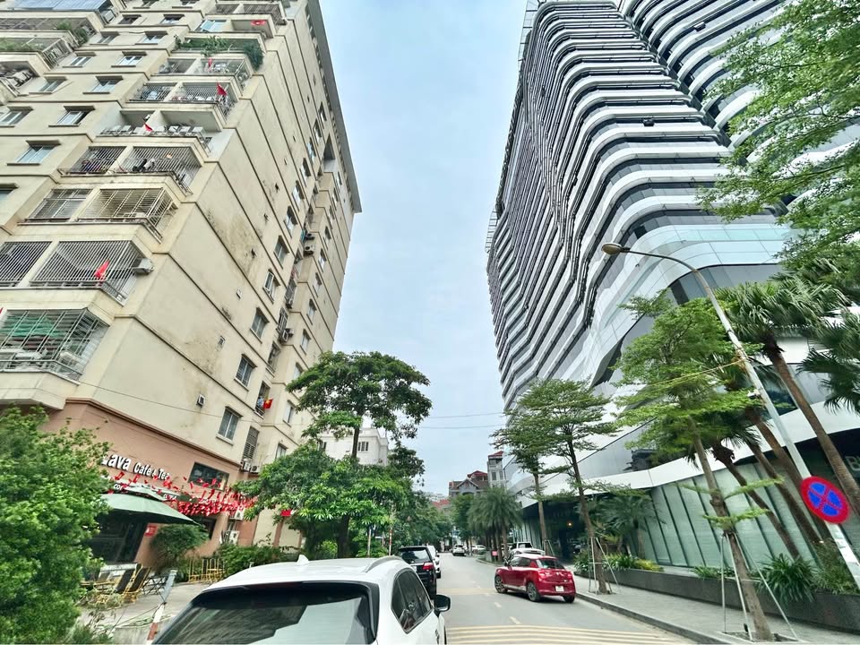 Nhà Xuân Đỉnh 45m² giá 10 tỷ - Căn góc 3 mặt thoáng, ô tô tránh!